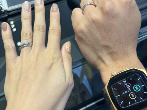 【エクセルコダイヤモンド(EXELCO DIAMOND)の口コミ】 シンプルなリングをさがしていてストレートリングに
ダイヤモンドが3つ付…