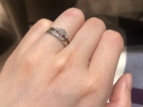 【MIKIMOTO(ミキモト)の口コミ】 プラチナ・ダイヤの指輪。ダイヤの透明度がとても高い。虹色よりは、白く…