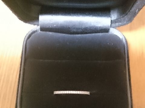 【ティファニー(Tiffany & Co.)の口コミ】 毎日つける結婚指輪。
シンプル過ぎるのはイヤだけど、キラキラしすぎるの…