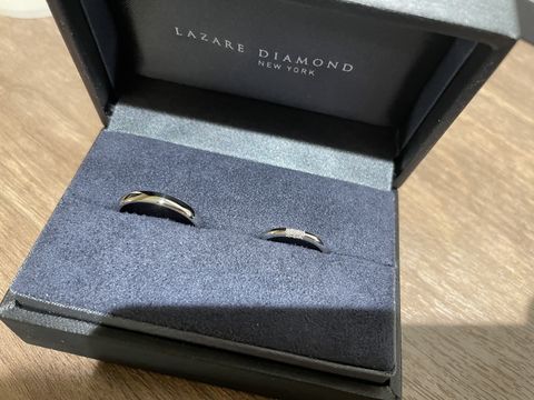 【ラザール ダイヤモンド【取扱店販売】の口コミ】 長くつけるものなので、シンプルなものを探しました。輝きは欲しかったの…