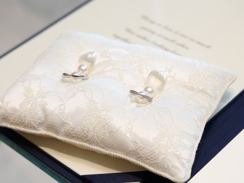 【ティファニー(Tiffany & Co.)の口コミ】 婚約指輪のティファニーノヴォに合わせて選びました。ハーモニーの指輪の…