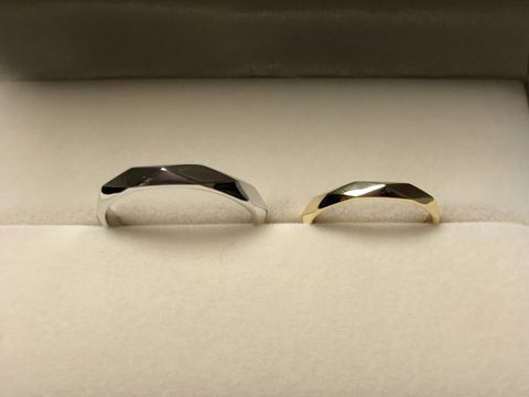 【宝寿堂(ほうじゅどう)の口コミ】 婚約指輪を宝寿堂さんでお願いしたので、結婚指輪も同じく宝寿堂さんでお…