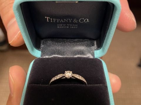 【ティファニー(Tiffany & Co.)の口コミ】 夫に購入してもらいましたが、デザインやブランドは決めたいました。ハー…