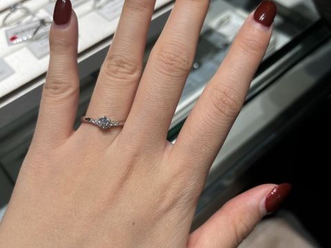 【アイプリモ(I-PRIMO)の口コミ】 おしゃれなデザインが多く、洗練された雰囲気を感じました。可愛いものか…