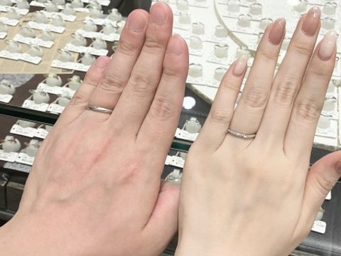 【アンジェリックフォセッテ(Angelique Fossette)の口コミ】 斜めに流れるようにダイヤモンドがちりばめられており、キラキラとした輝…