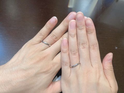 【TRECENTI(トレセンテ)の口コミ】 ウェーブの形で探していました。石付きの指輪の方がキラキラしていてテン…