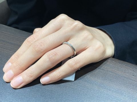 【アイプリモ(I-PRIMO)の口コミ】 ダイヤがついているデザインがよかったのですが、仕事上人からはあまり派…