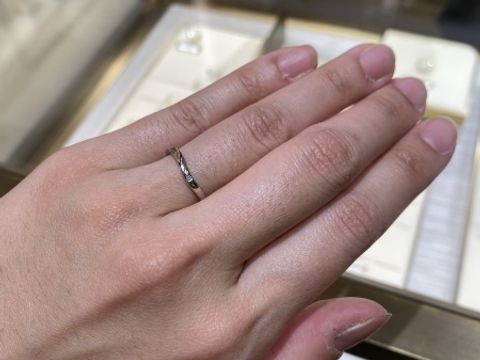 【銀座ダイヤモンドシライシの口コミ】 どの指輪もキュートで、他のブランドに比べて指輪を装着した時の引っかか…
