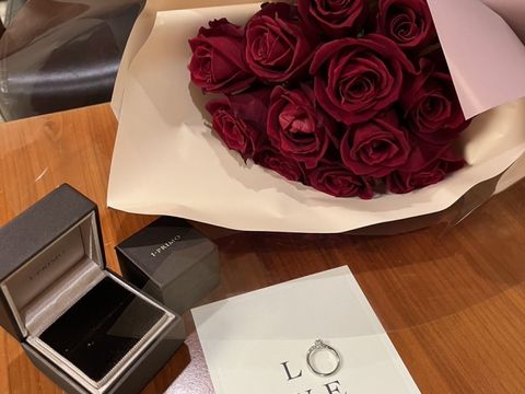 【アイプリモ(I-PRIMO)の口コミ】 パートナーに似合うものを考え、細身でシンプルなものを探していました。
…