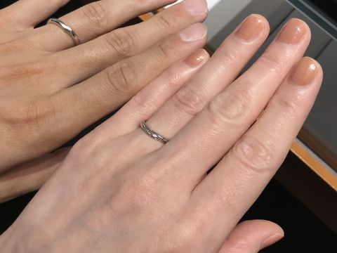 【エクセルコダイヤモンド(EXELCO DIAMOND)の口コミ】 試着した際のフィット感とデザインが、いくつか試着した中で一番しっくり…