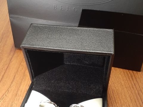 【エクセルコダイヤモンド(EXELCO DIAMOND)の口コミ】 ウェーブデザインで探していて、キラキラしていてダイヤモンドの輝きも素…