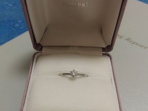 【ジュエリーツツミ(JEWELRY TSUTSUMI)の口コミ】 もともと婚約指輪にあまりこだわりがなく、なくてもいいかも&hellip;くら…