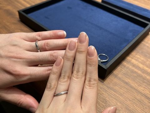 【4℃ BRIDAL(ヨンドシーブライダル)の口コミ】 太さも、太過ぎず細過ぎずにちょうど良いです。着け心地も最高に良くて、…