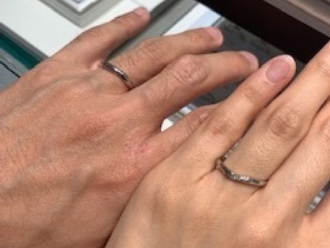 【アイプリモ(I-PRIMO)の口コミ】 左(男性)ルキナ、右(女性)クレメンティアという種類の指輪です。
ルキナは…