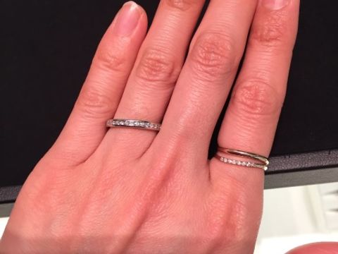 【ティファニー(Tiffany & Co.)の口コミ】 プラチナの地金にダイアモンドが複数入っているハーフエタニティリングで…