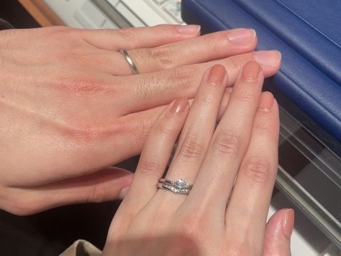 【銀座ダイヤモンドシライシの口コミ】 Vカットのデザインで指輪を探していたため、ヒットしました。メレダイヤが…
