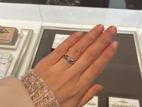 【LUCIE(ルシエ)の口コミ】 写真の指輪がとても気に入りました。特に婚約指輪がかわいかったです。結…