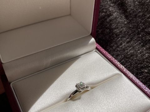 【ブルガリ(BVLGARI)の口コミ】 旦那が選んでくれました。
ザ！結婚指輪!という感じのものを渡したかった…