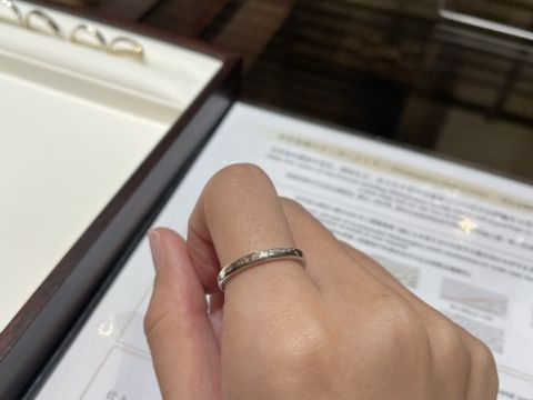 【杢目金屋(もくめがねや)の口コミ】 主人の先輩がここで買ったそうでおススメされたみたいで試着をしに行きま…