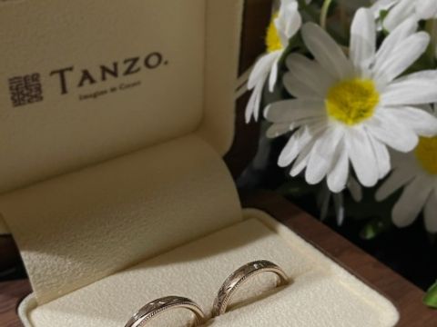 【TANZO.(鍛造指輪)の口コミ】 鍛造製法も2種類あるので、デザインや好みに合わせて選べます。密度がある…