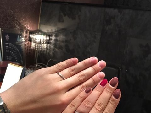 【JEWELRY  KAMATA(ジュエリーかまた)の口コミ】 第一印象で気に入ったので店員さんひ頼んで試着させてもらいました。
シン…