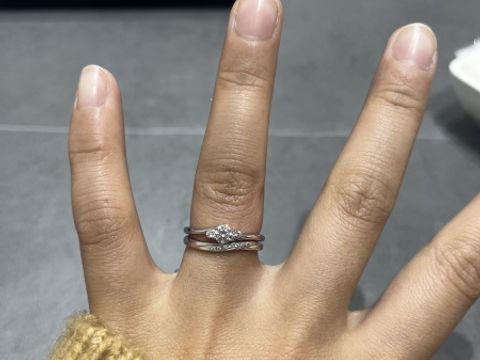 【VIVAGE(ヴィヴァージュ)の口コミ】 可愛らしく、そしてきれいで、ダイヤモンドがより綺麗に見えるリングにし…