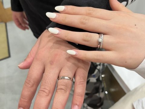 【EITO(エイト)の口コミ】 着け心地がとても良いです。
ハーフエタニティですが、何かに引っ掛かるよ…