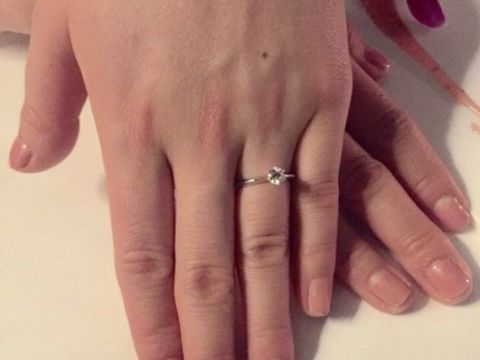 【銀座ダイヤモンドシライシの口コミ】 彼からプロポーズで貰いましたが、ずっと欲しいと言っていた定番の婚約指…