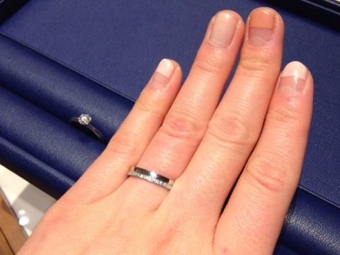 【銀座ダイヤモンドシライシの口コミ】 貰った婚約指輪が銀座ダイヤモンドシライシのものだったので、同じブラン…