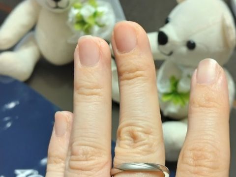 【4℃ BRIDAL(ヨンドシーブライダル)の口コミ】 リングが細すぎず太過ぎず、シンプルで長く着けられるデザインが多いと思…