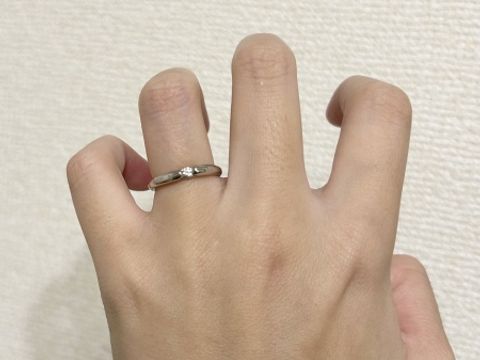 【モニッケンダム(MONNICKENDAM)の口コミ】 一粒のダイヤモンドがシンプルでありながらも、上品でエレガントな輝きを…
