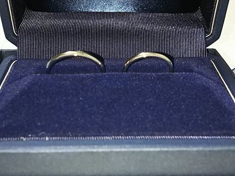 【銀座ダイヤモンドシライシの口コミ】 毎日、そして長く身につけていたい思いから、
飽きのこないシンプルなもの…