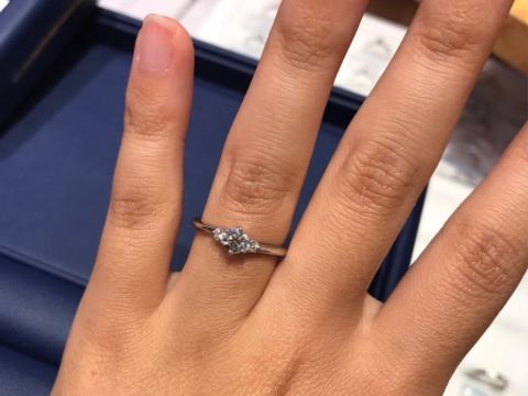 【銀座ダイヤモンドシライシの口コミ】 ダイヤモンドの3Cと価格のバランスがちょうどよかったのがダイヤモンドシ…