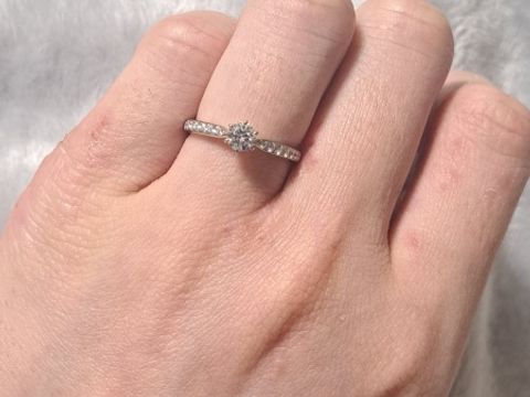 【ケイウノ ブライダル(K.UNO BRIDAL)の口コミ】 母から譲り受けたダイヤモンドをリフォームして、HPで一目惚れしたブライ…