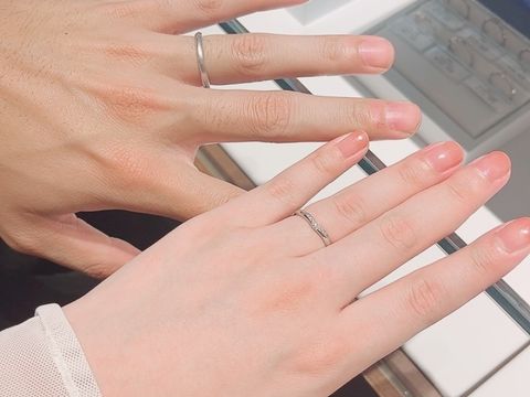 【銀座ダイヤモンドシライシの口コミ】 ウェーブの形を中心に探し始めました。V字は試着したことが無かったですが…