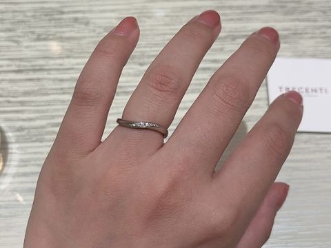 【TRECENTI(トレセンテ)の口コミ】 ウェーブ型を中心に探していました。ウェーブ型を中心でも、ストレートで…