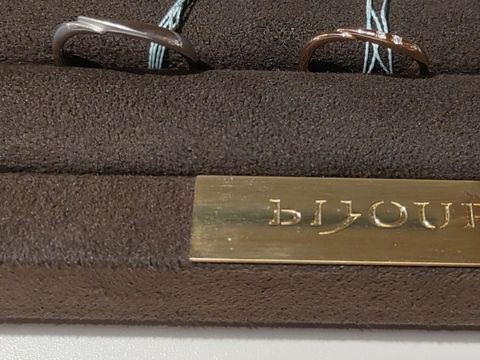 【LOVE NOTESの口コミ】 婚約指輪セレナーデが気になっており、その流れでセットの結婚指輪セレナ…