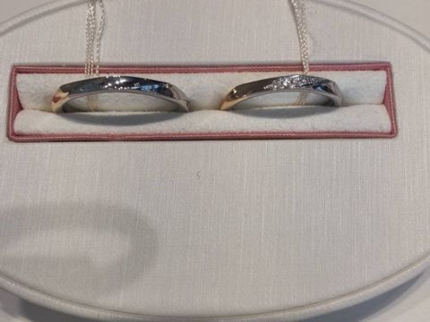 【nocur(ノクル)の口コミ】 ホームページの写真を見て一目惚れし、店舗で実際に試着をしました。他で…