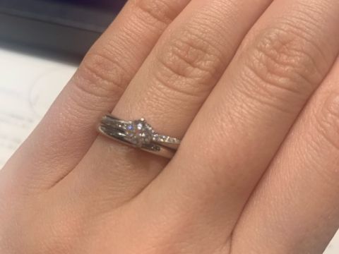 【FISCHER(フィッシャー)の口コミ】 Fischerのインスタグラムをずっと見ており、デザインがゴージャスで煌びや…