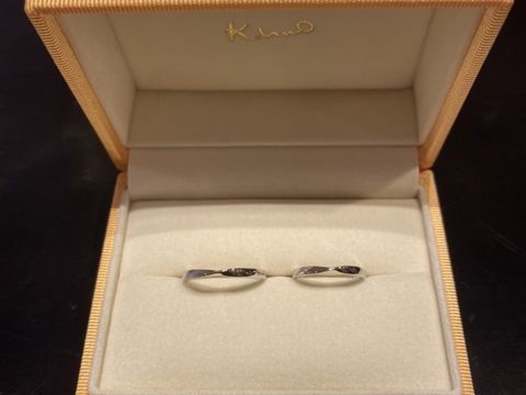 【ケイウノ ブライダル(K.UNO BRIDAL)の口コミ】 リボンの形が非常に可愛いです！！
元々ストレートタイプでつけやすい指輪…