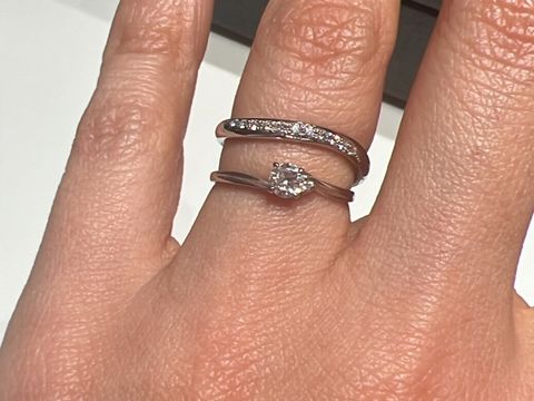 【ラザール ダイヤモンド(LAZARE DIAMOND)の口コミ】 私はウェーブが好きだっのですが、ウェーブから探していたのですが、デザ…