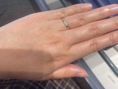 【銀座ダイヤモンドシライシの口コミ】 銀座ダイヤモンドシライシの名にふさわしい、ダイヤモンドが主役の指輪で…