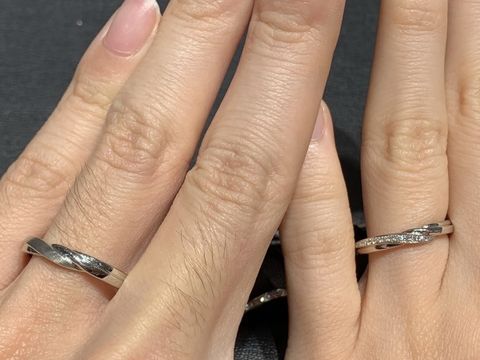 【エクセルコダイヤモンド(EXELCO DIAMOND)の口コミ】 当初は、V、ウェーブの指輪で探していました。
エクセルコさんにて、気に…
