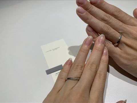 【ラザール ダイヤモンド(LAZARE DIAMOND)の口コミ】 事前にサイトでどんな指輪があるかは見ていましたが、特にこれとは決めず…