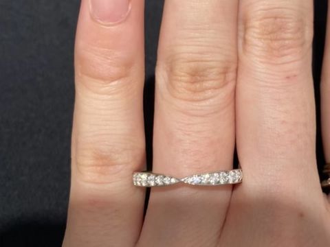 【ティファニー(Tiffany & Co.)の口コミ】 毎日つけるものなので、目に入った時に気分が上がるようなキラキラしたデ…