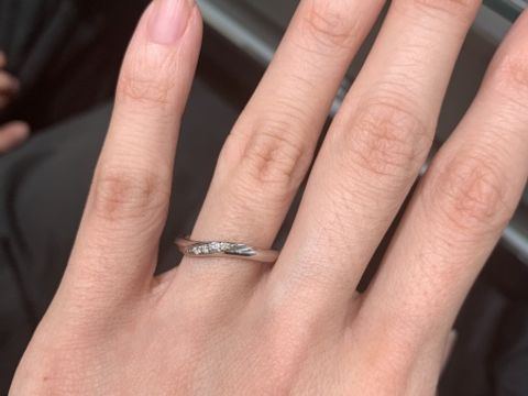【アイプリモ(I-PRIMO)の口コミ】 指の形や希望から、この指輪を出してきてくださいました。太さもちょうど…