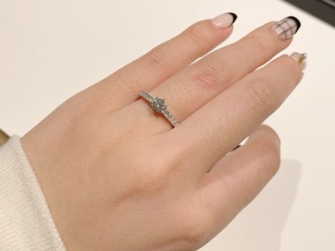 【ラザール ダイヤモンド(LAZARE DIAMOND)の口コミ】 質も良いダイヤモンドが良心的な価格設定なのかお値段的には外資ブランド…