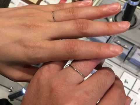 【BIJOUPIKO(ビジュピコ)の口コミ】 細さがダントツで細い指輪です。2.5ミリが今まで訪れた所では一番細かった…