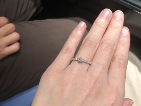 【エクセルコダイヤモンド(EXELCO DIAMOND)の口コミ】 デザインはほとんど決めていたので、他のブランドでも同じようなタイプの…