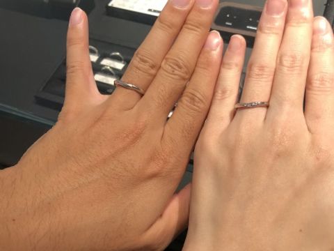 【エクセルコダイヤモンド(EXELCO DIAMOND)の口コミ】 シンプルなストレートに、少しデザインがあるものを探していて試着しまし…